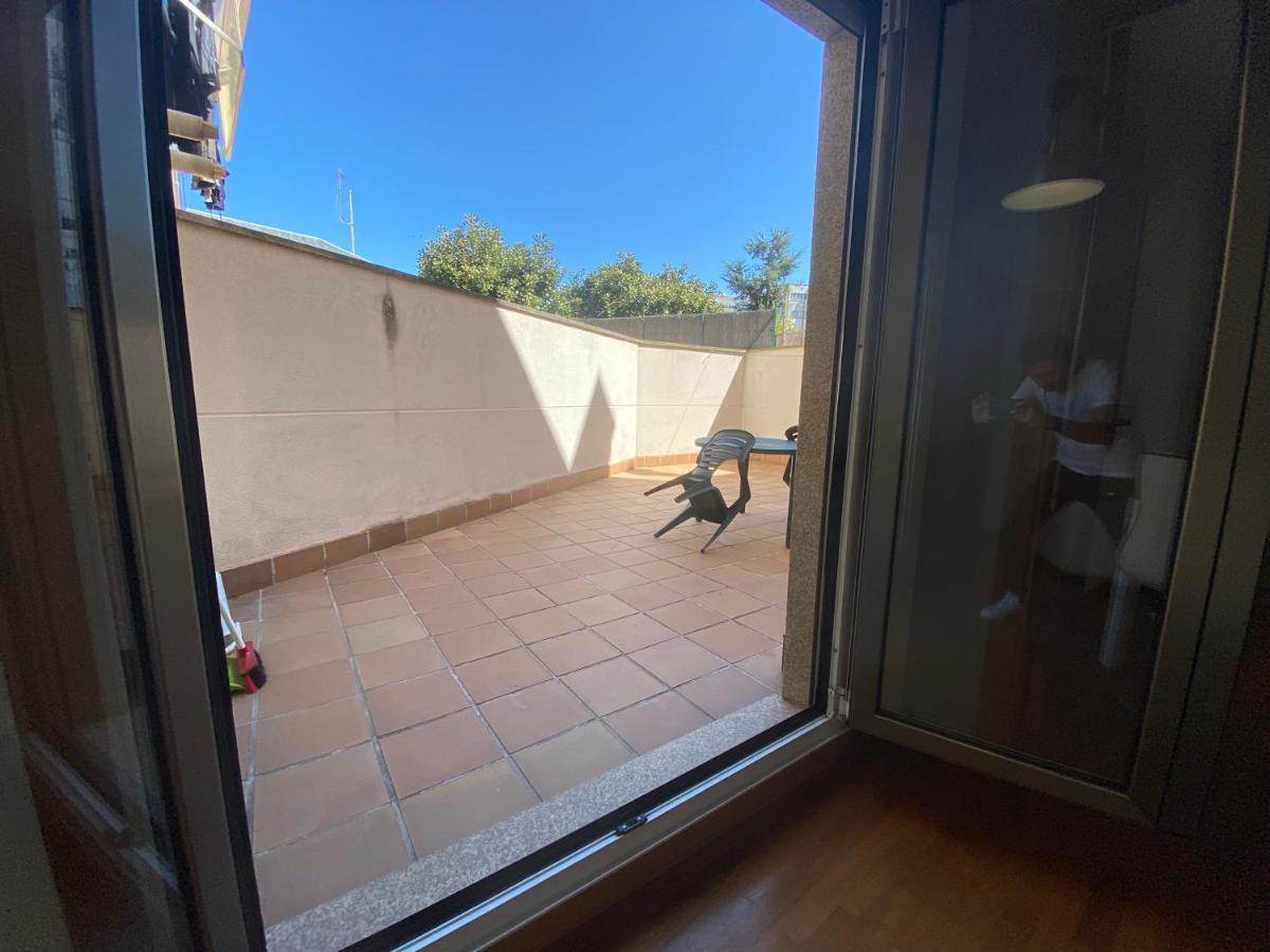 Apartamento A 5 Min Caminando De La Playa Sta. Cristina, โอเลรอส ภายนอก รูปภาพ