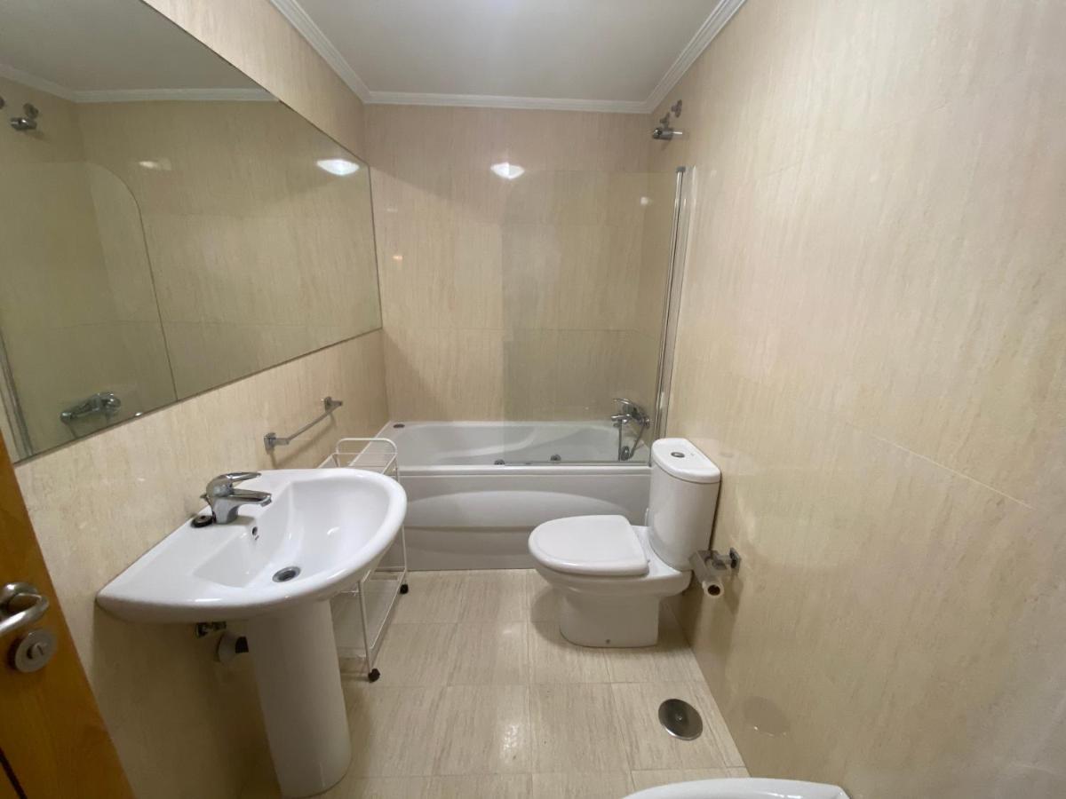 Apartamento A 5 Min Caminando De La Playa Sta. Cristina, โอเลรอส ภายนอก รูปภาพ